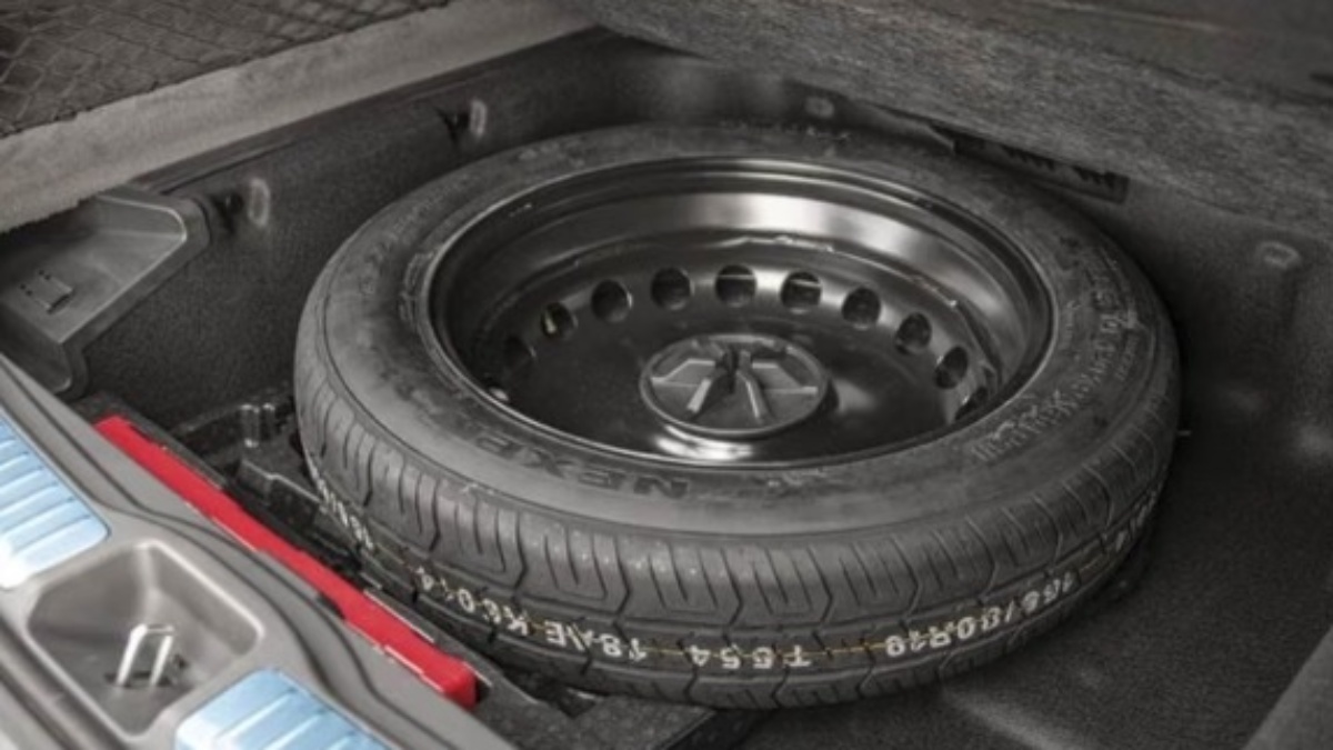 കാറിലെ സ്പെയർ വീലുകൾ ചെറുതാകാനുള്ള കാരണം ഇതായിരുന്നോ? എന്നാലും നമ്മളറിയാതെ പോയല്ലോ