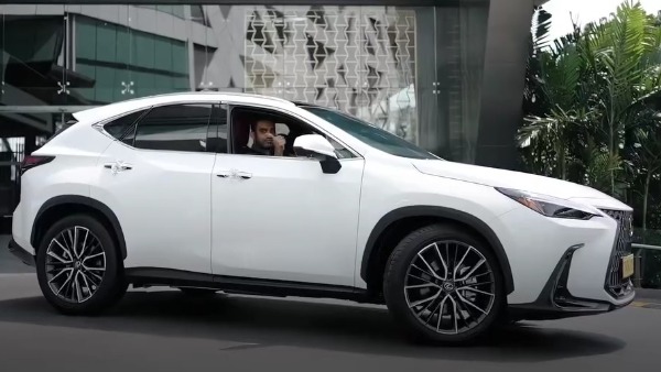 akhil sathyan buys lexus nx 350h