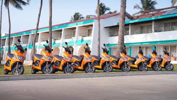 New Simple Ultra Electric Scooter Launched With 400 KM Range On A Single Charge