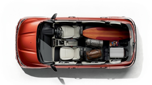 renault triber sales april 2026