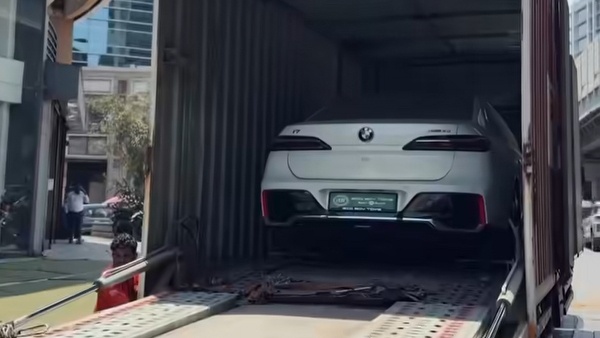 jubin nautiyal buys used bmw i7 jubin nautiyal buys used bmw i7