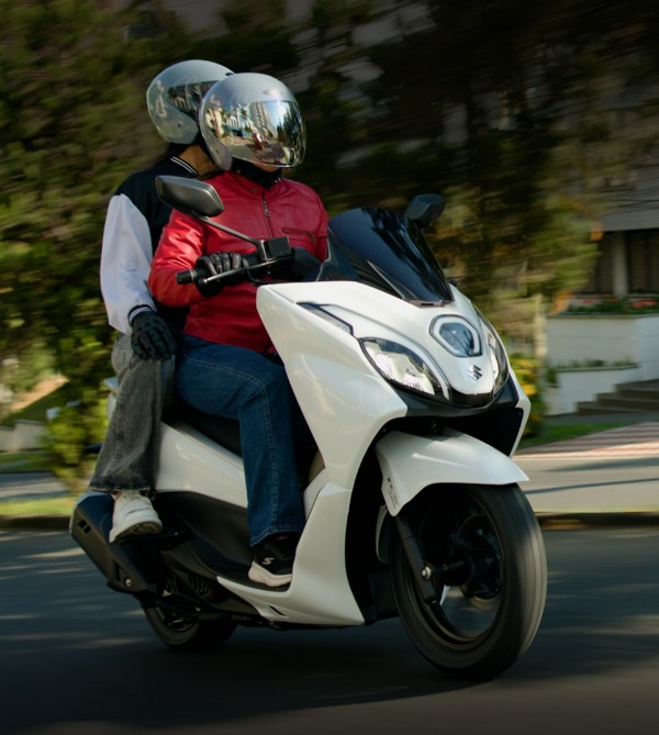 Suzuki Burgman 150 Maxi Scooter Unveiled Suzuki Burgman 150 Maxi Scooter Unveiled