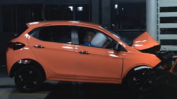 Tata Tiago Facelift New Double Crash Test Video Goes Viral Tata Tiago Facelift New Double Crash Test Video Goes Viral