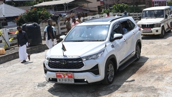 vd satheesan official vehicle innova hycross