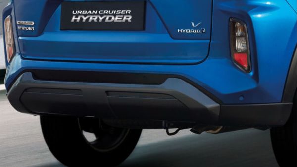 toyota hyryder strong hybrid battery size reduction