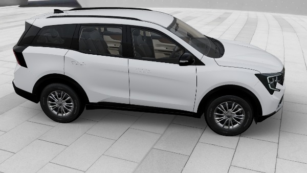Mahindra XUV7XO Base AX Variant Deliveries Commence In India After 6 Months Of Launch