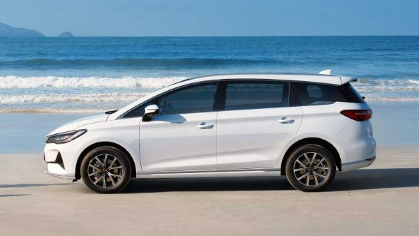 New BYD eMax 7 Comfort Variant Launched In India