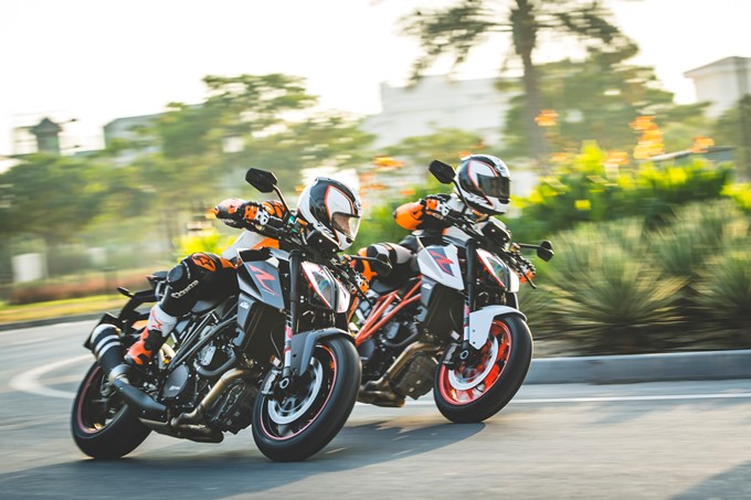 2017 KTM Super Duke 1290 R