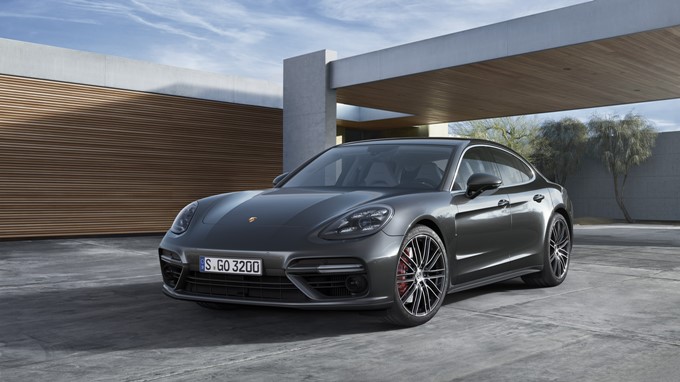 2017 Porsche Panamera