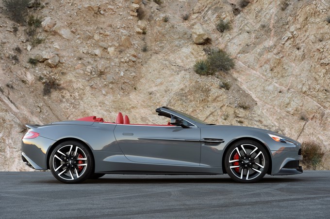 Aston Martin Vanquish Volante