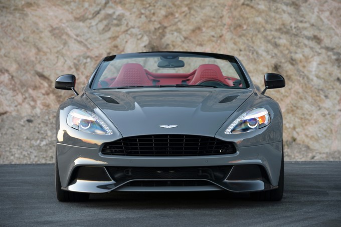 Aston Martin Vanquish Volante