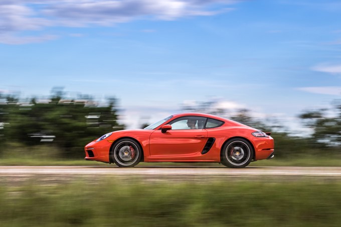 Porsche 718 Cayman