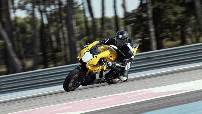 Yamaha YZF-R1 60th Anniversary Edition