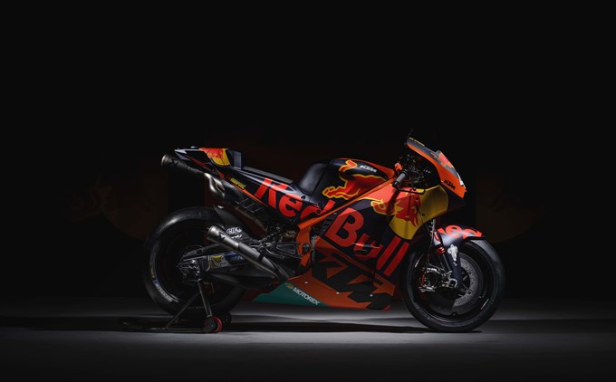 2017 KTM RC16