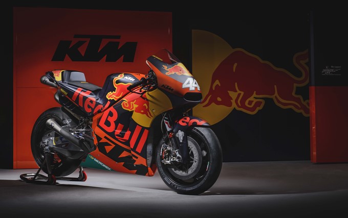 2017 KTM RC16