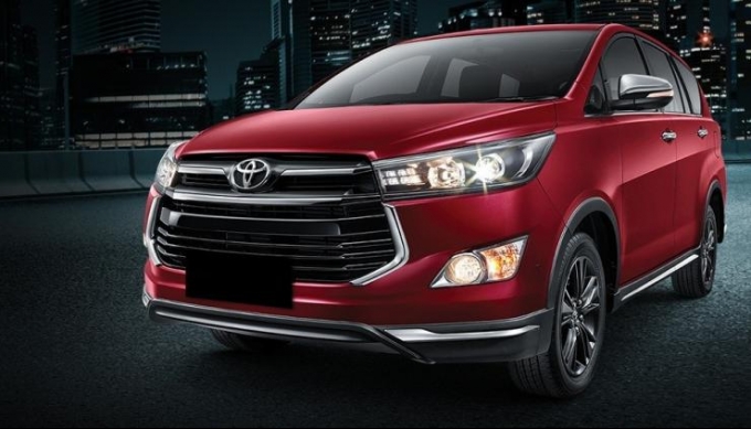 Toyota Innova Crysta Touring Sport