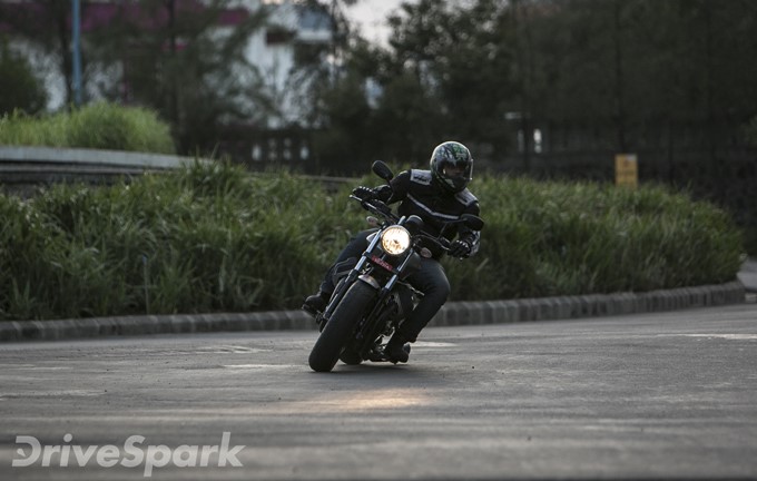 Moto Guzzi V9 Bobber