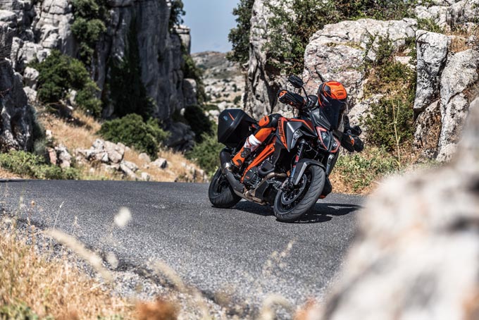 2019 KTM 1290 SUPER DUKE GT