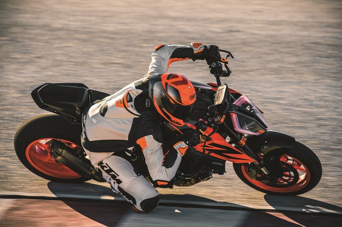 2019 KTM 1290 SUPER DUKE R