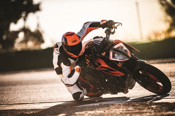 2019 KTM 1290 SUPER DUKE R