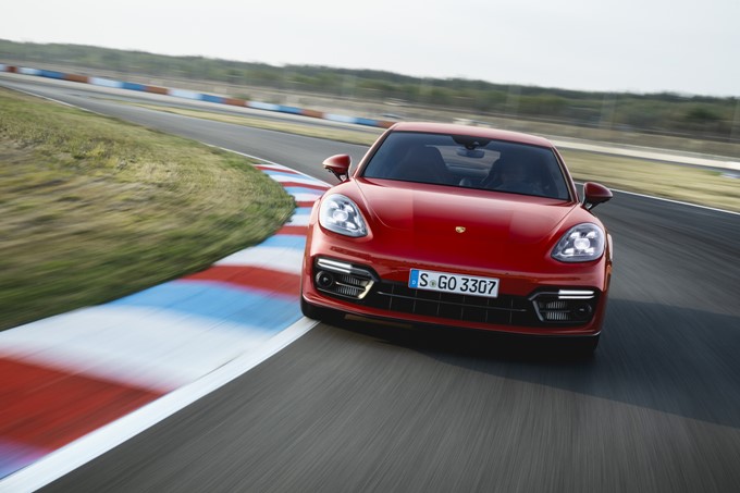 2019 Porsche Panamera GTS