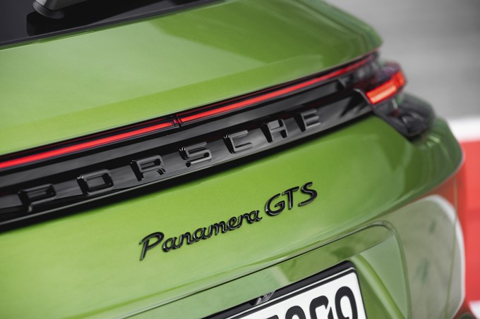 2019 Porsche Panamera GTS Sport Turismo