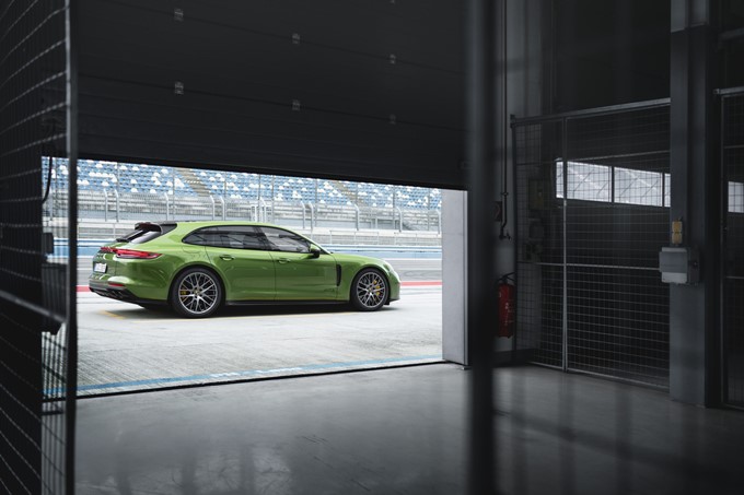 2019 Porsche Panamera GTS Sport Turismo