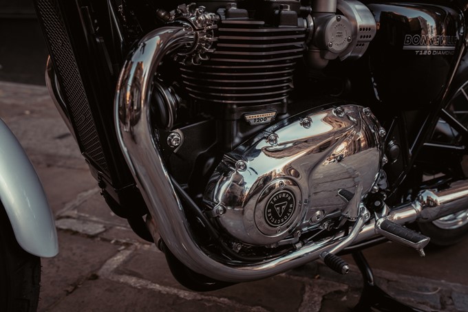 2019 Triumph Bonneville T120 Diamond Edition