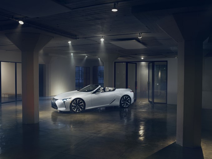 Lexus LC Convertible Concept