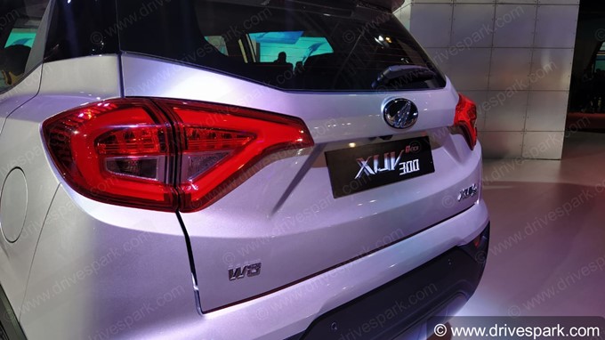 Mahindra XUV300 Sportz