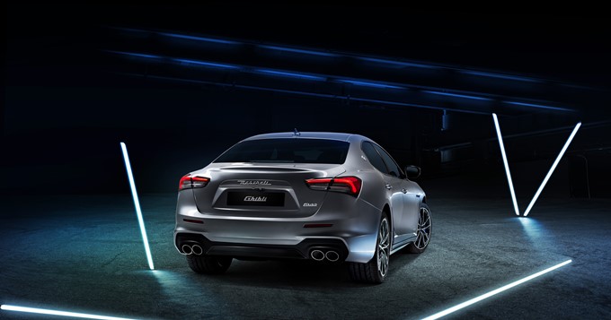 2021 Maserati Ghibli Hybrid