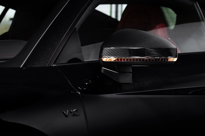 2021 Audi R8 RWD Panther Edition