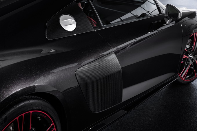 2021 Audi R8 RWD Panther Edition