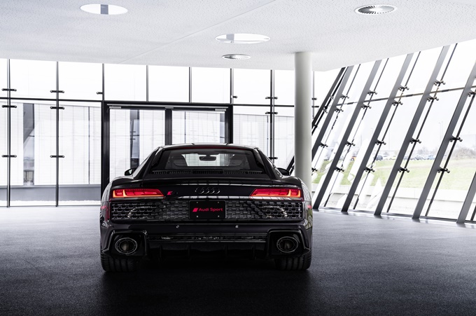 2021 Audi R8 RWD Panther Edition