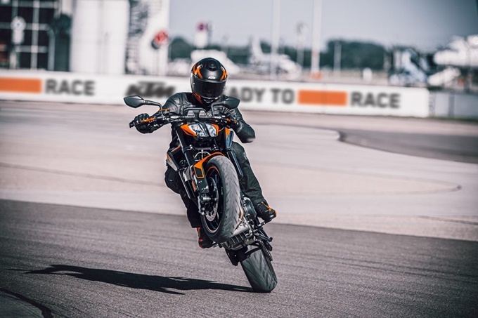 2021 KTM 890 Duke