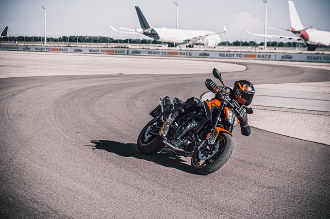 2021 KTM 890 Duke