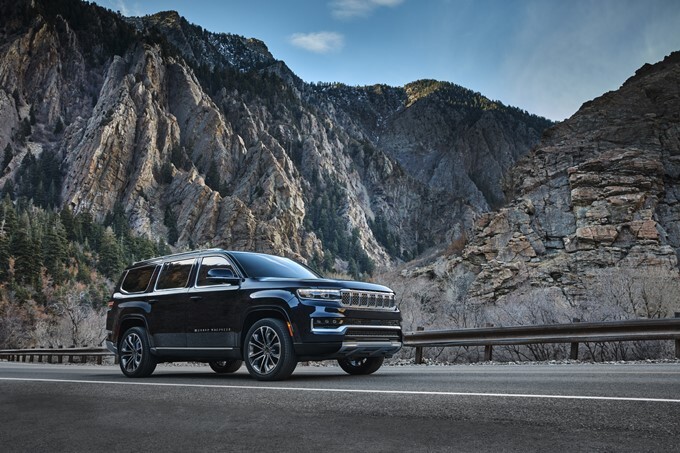 2022 Jeep Grand Wagoneer