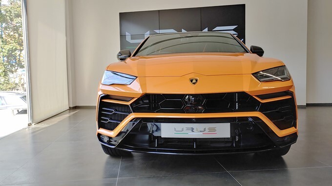 Lamborghini Urus Pearl Capsule
