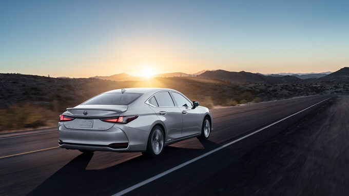 2022 Lexus ES