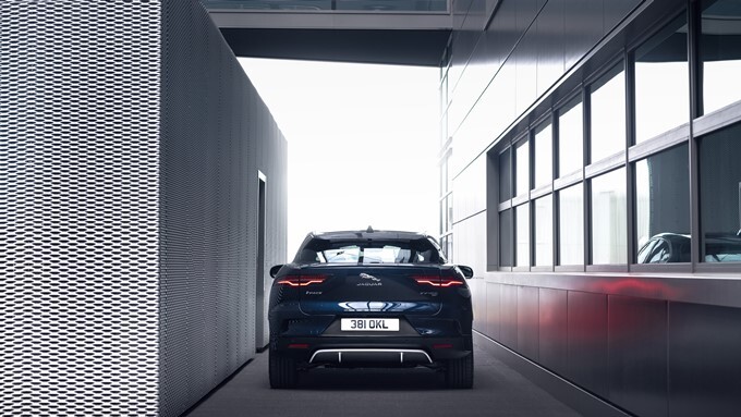 Jaguar I-Pace Black Edition