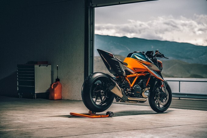 KTM 1290 SUPER DUKE RR