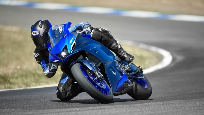 2021 Yamaha R7