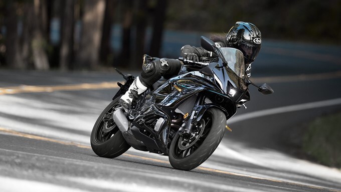 2021 Yamaha R7