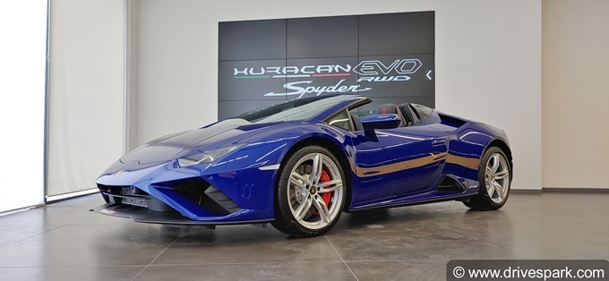 Lamborghini Huracan Evo RWD Spyder