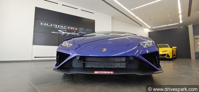 Lamborghini Huracan Evo RWD Spyder