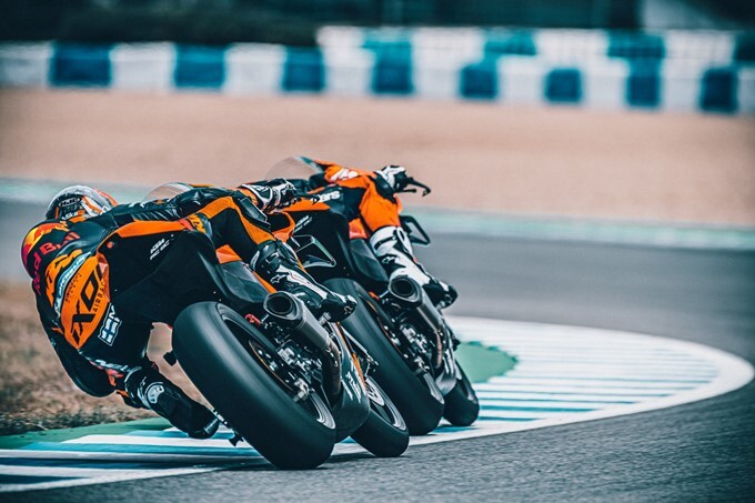 KTM RC 8C