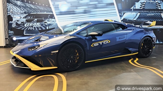 Lamborghini Huracan STO