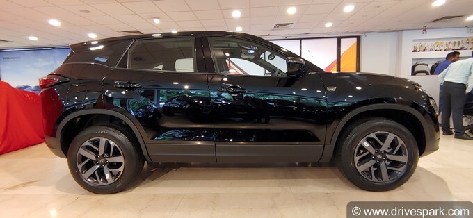 Tata Harrier Dark Edition