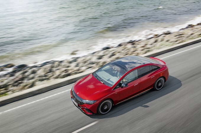 Mercedes-AMG EQE 43