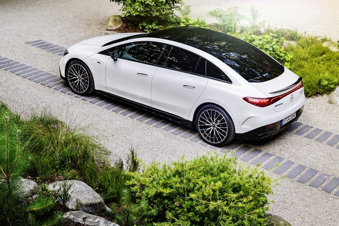 Mercedes-AMG EQE 53